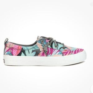 Sperry Crest Vibe Coral Sneakers.